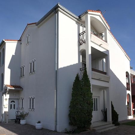 Apartments In Beautiful Split Подстрана Стая снимка