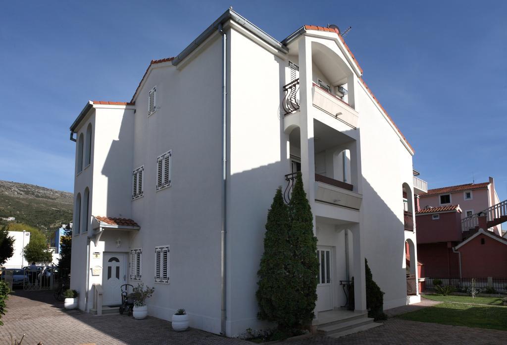 Apartments In Beautiful Split Подстрана Стая снимка
