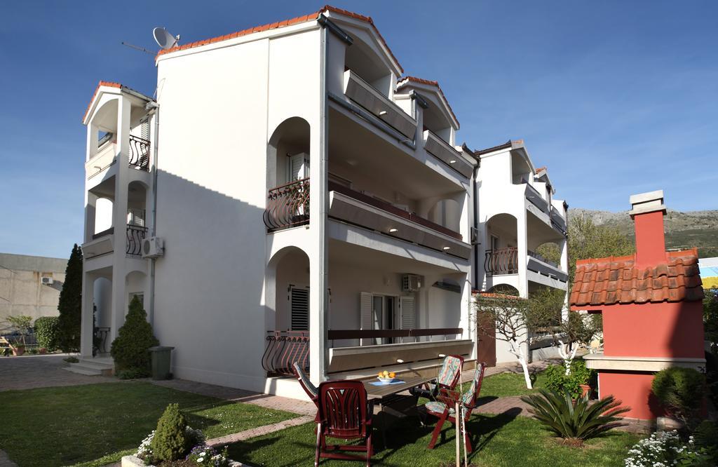 Apartments In Beautiful Split Подстрана Стая снимка